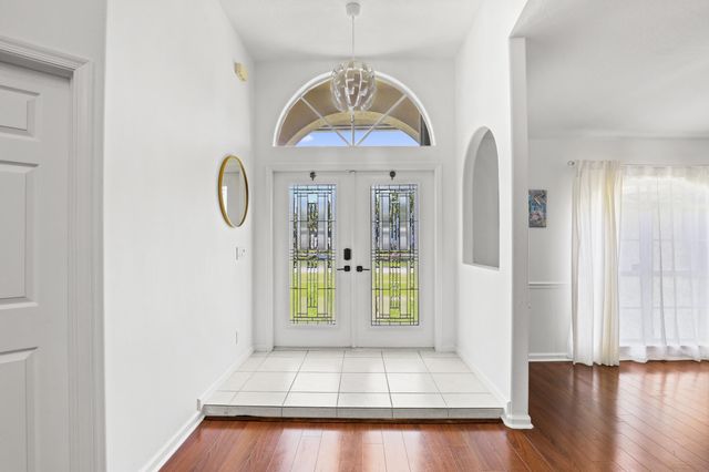 13885 Sheffield Street, Wellington, FL 33414