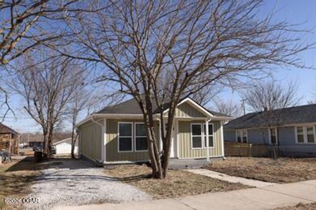 2905 S Joplin Avenue, Joplin, MO 64804