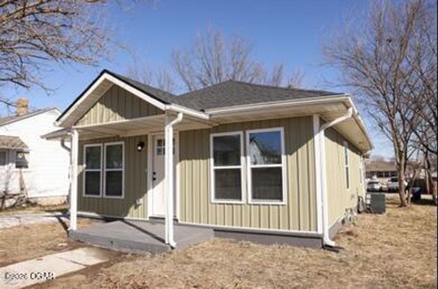 2905 S Joplin Avenue, Joplin, MO 64804