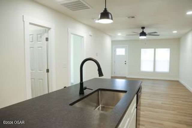 2905 S Joplin Avenue, Joplin, MO 64804