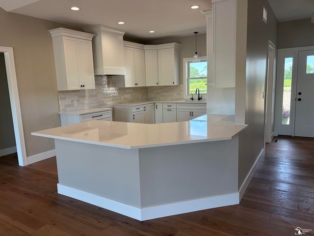 8551 Grafton Road, Frenchtown Twp, MI 48166