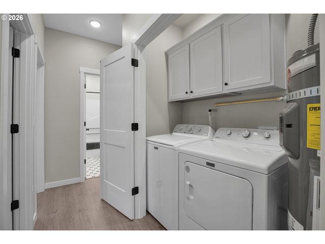 2308 Se RISLEY Ave, Milwaukie, OR 97267