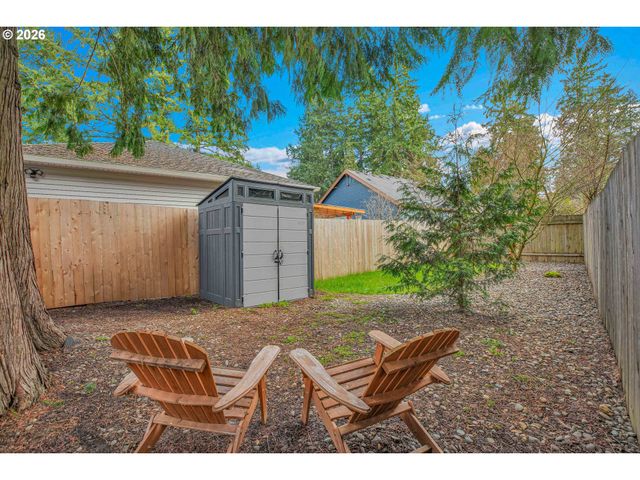 2308 Se RISLEY Ave, Milwaukie, OR 97267