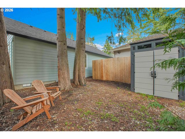 2308 Se RISLEY Ave, Milwaukie, OR 97267