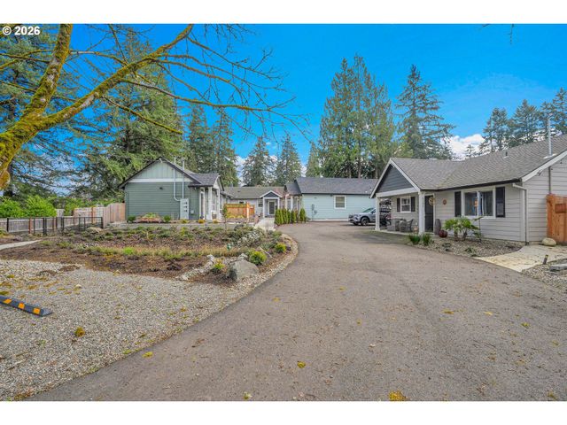 2308 Se RISLEY Ave, Milwaukie, OR 97267