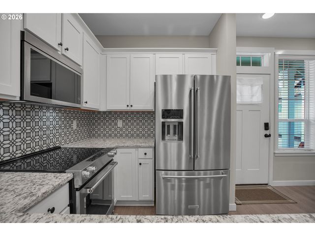 2308 Se RISLEY Ave, Milwaukie, OR 97267