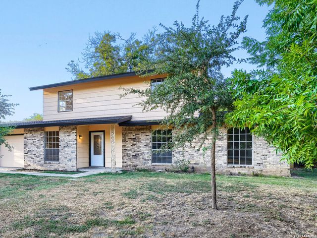 231 MEADOW PATH DR, San Antonio, TX 78227