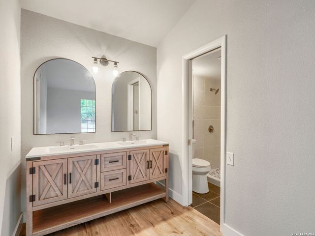 231 MEADOW PATH DR, San Antonio, TX 78227