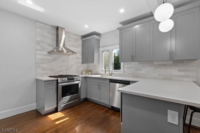 415 Orange Rd, Montclair Twp., NJ 07042