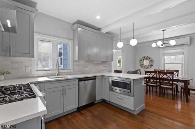 415 Orange Rd, Montclair Twp., NJ 07042