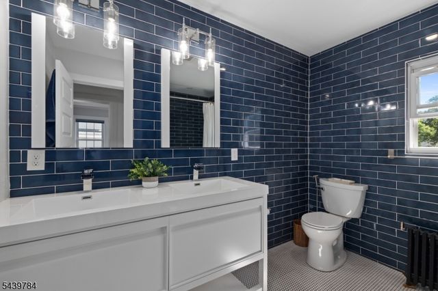 415 Orange Rd, Montclair Twp., NJ 07042