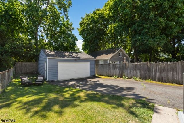 415 Orange Rd, Montclair Twp., NJ 07042