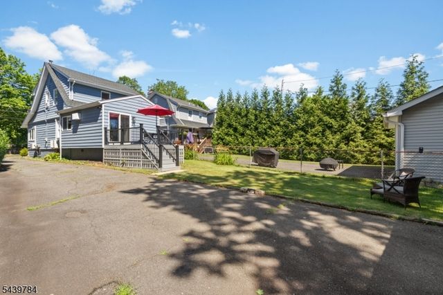 415 Orange Rd, Montclair Twp., NJ 07042