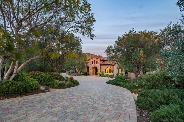 8173 Doug Hill, San Diego, CA 92127