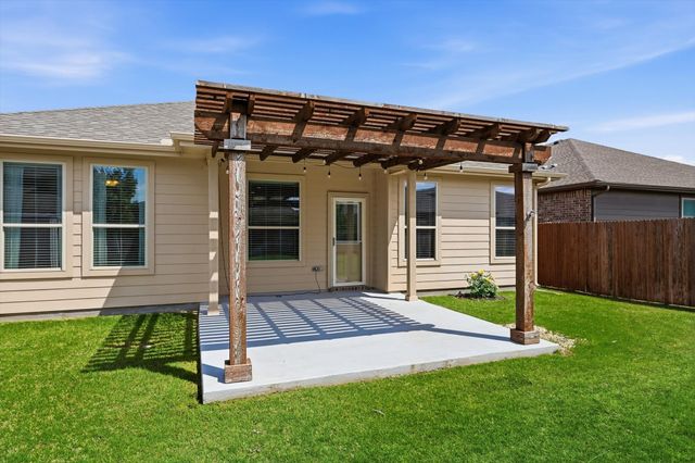 10325 Lastrup Drive, Fort Worth, TX 76177