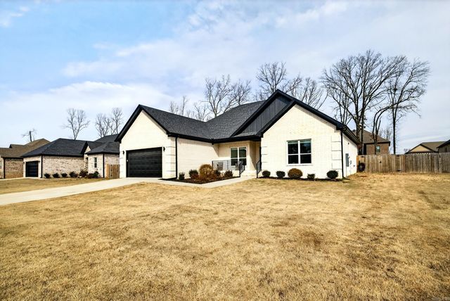 105 Michelle Drive, Beebe, AR 72012