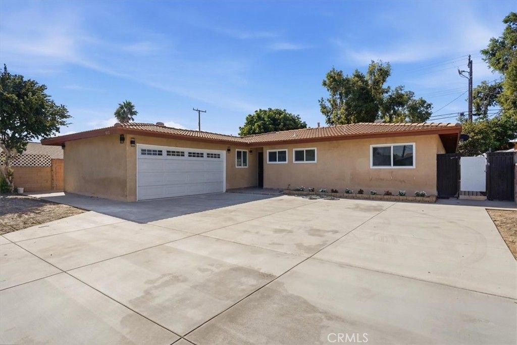 10112 Traylor Way, Garden Grove, CA 92843 — photo 2