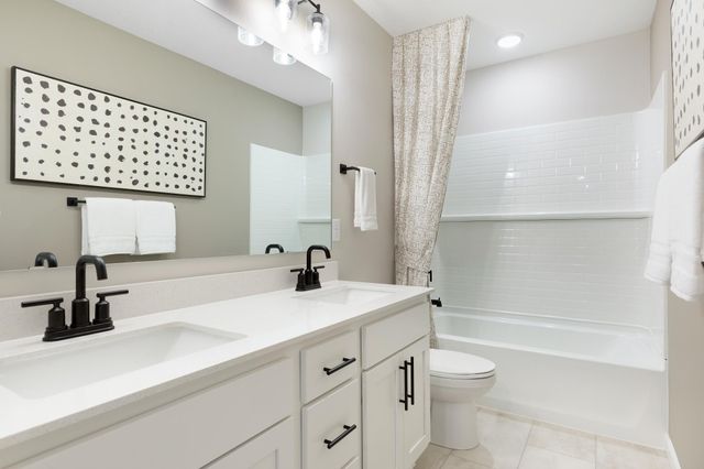 12752 Farnham Lane, Rogers, MN 55374