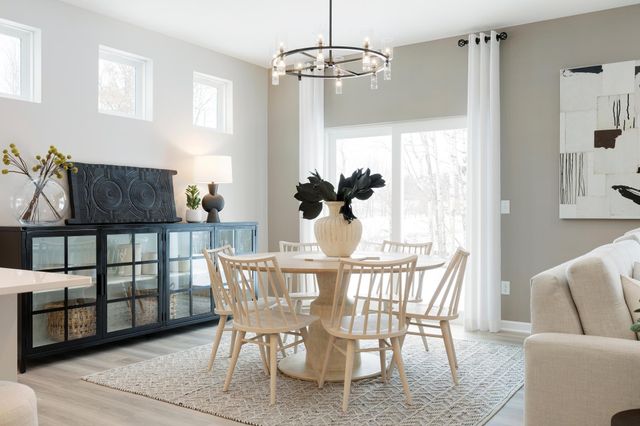 12752 Farnham Lane, Rogers, MN 55374