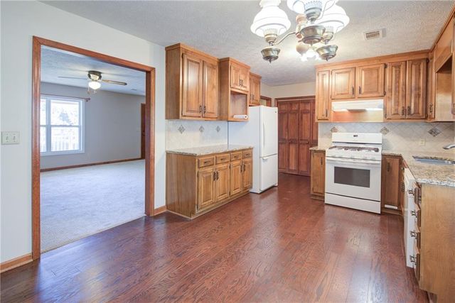 4920 Mccoy Circle, Cumming, GA 30040