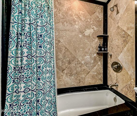 5760 N SCOTTSDALE Road, Paradise Valley, AZ 85253