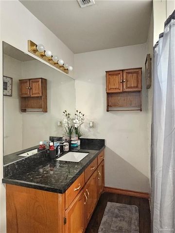 315 N Los Cerritos Circle, Edinburg, TX 78541