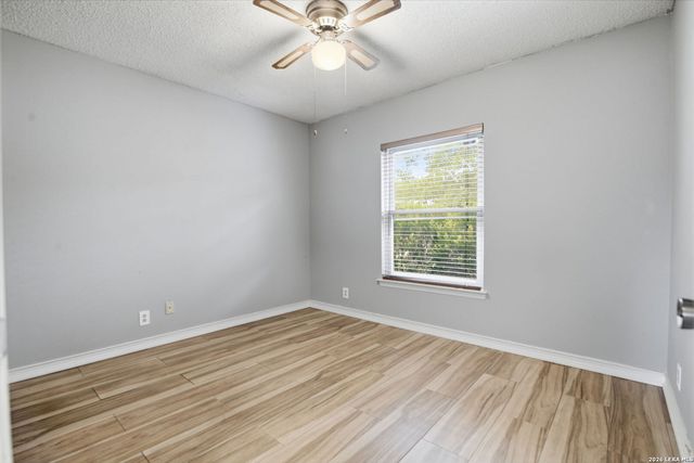 10550 Kinderhook Dr, San Antonio, TX 78245