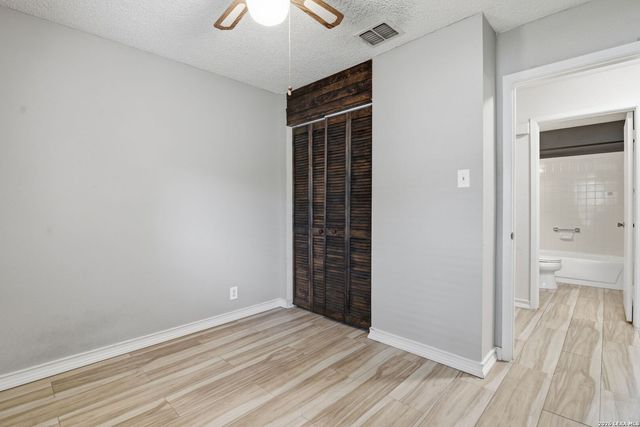 10550 Kinderhook Dr, San Antonio, TX 78245