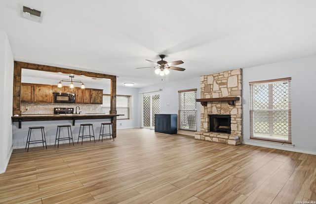 10550 Kinderhook Dr, San Antonio, TX 78245