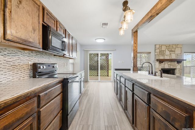 10550 Kinderhook Dr, San Antonio, TX 78245