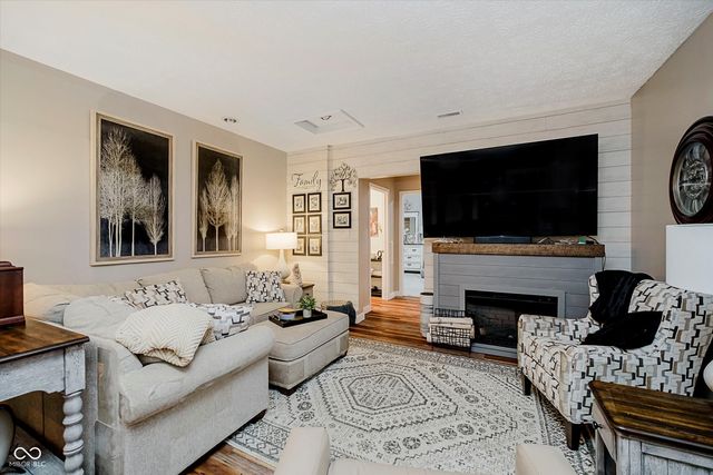 9135 E 256th Street, Arcadia, IN 46030