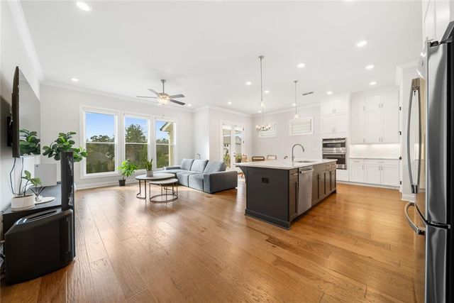 4469 Burton Bend Way, Buford, GA 30518