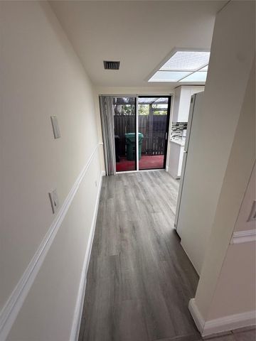 14925 SW 48th Terrace 20E, Miami, FL 33185