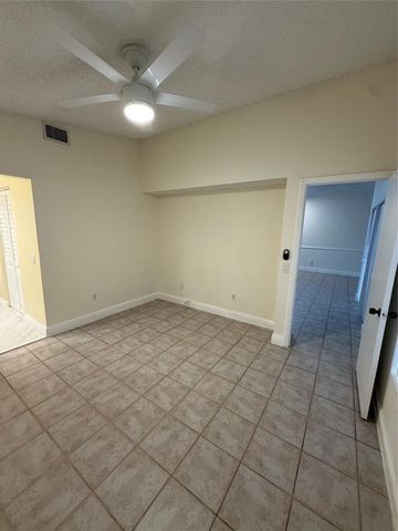 14925 SW 48th Terrace 20E, Miami, FL 33185