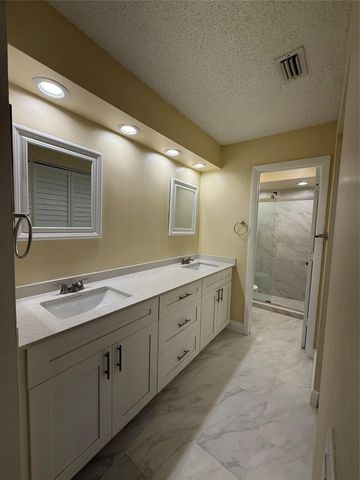 14925 SW 48th Terrace 20E, Miami, FL 33185