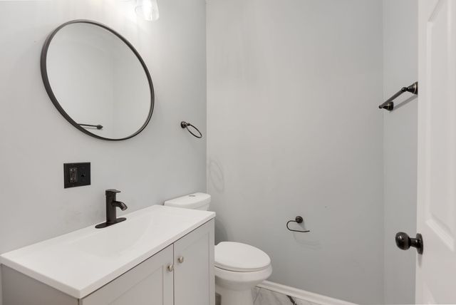 6718 S Saint Lawrence Avenue, Chicago, IL 60637