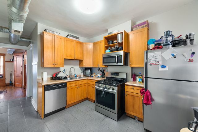 6718 S Saint Lawrence Avenue, Chicago, IL 60637