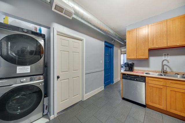 6718 S Saint Lawrence Avenue, Chicago, IL 60637