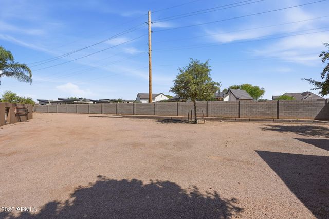 1511 N LOMA Vista, Mesa, AZ 85213