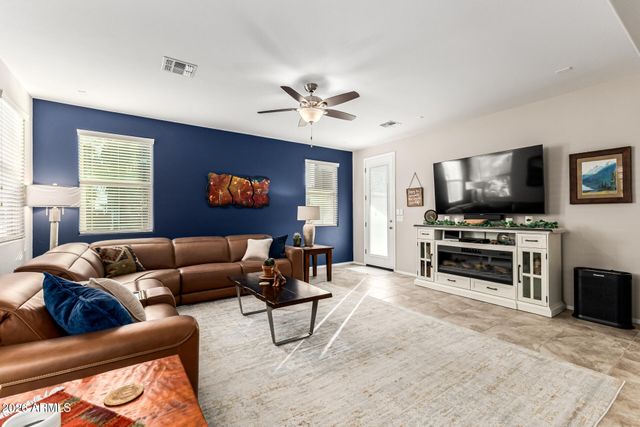 15709 W MCKINLEY Street, Goodyear, AZ 85338