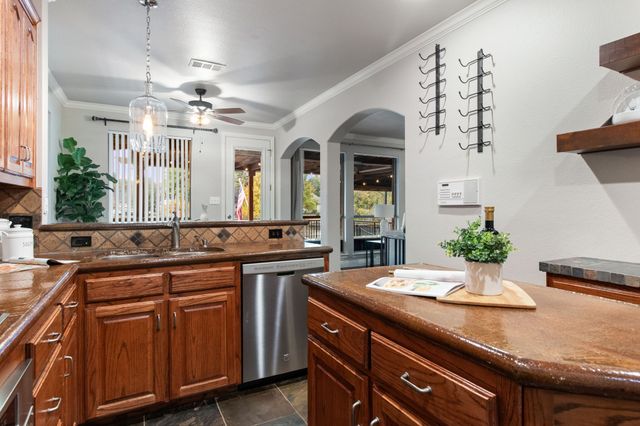 8516 Sunset Cove Court, Fort Worth, TX 76179