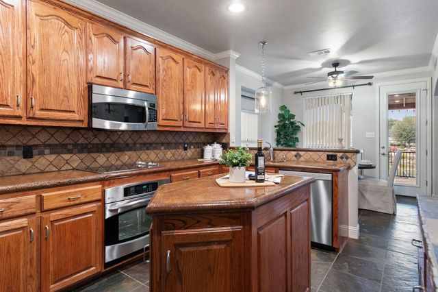 8516 Sunset Cove Court, Fort Worth, TX 76179