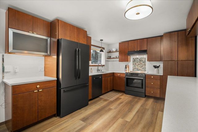 7146 N Fleming St, Spokane, WA 99208