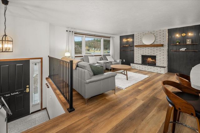 7146 N Fleming St, Spokane, WA 99208