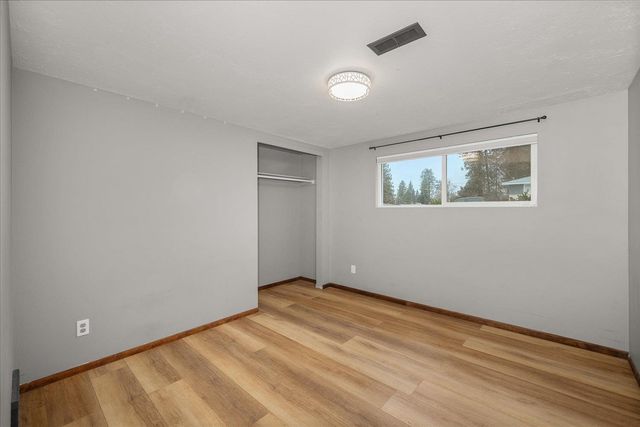 7146 N Fleming St, Spokane, WA 99208