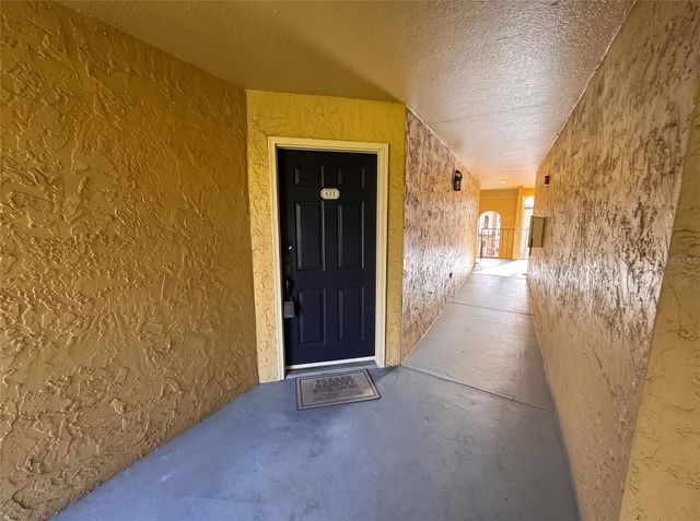 5124 CONROY ROAD 33, Orlando, FL 32811