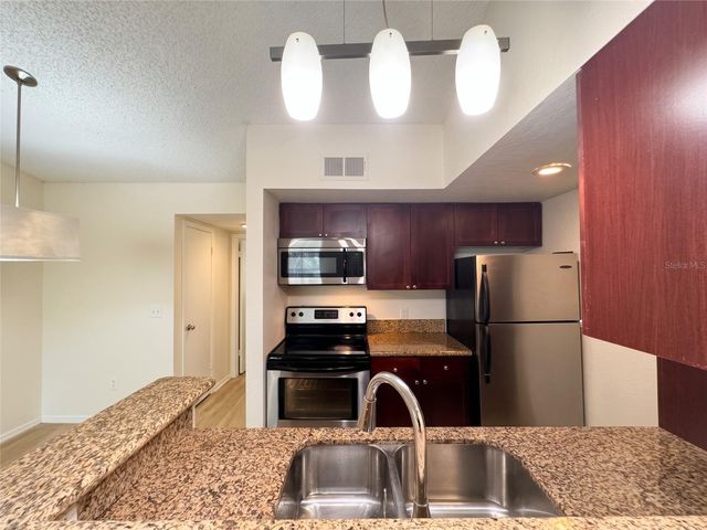 5124 CONROY ROAD 33, Orlando, FL 32811