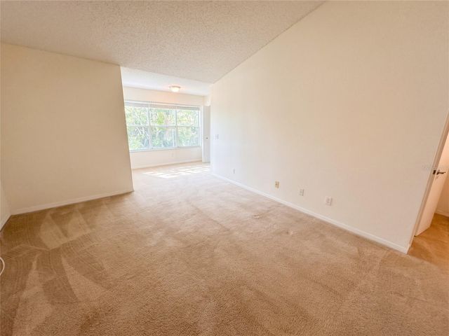 5124 CONROY ROAD 33, Orlando, FL 32811