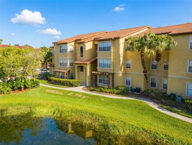 5124 CONROY ROAD 33, Orlando, FL 32811