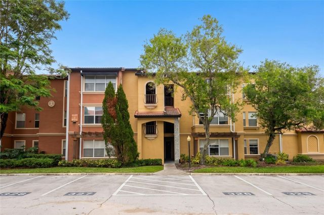 5124 CONROY ROAD 33, Orlando, FL 32811